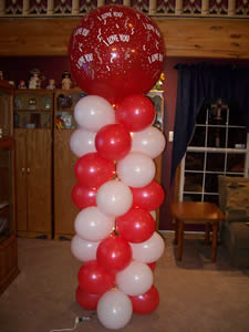 Lighted Valentine Column with 3 Foot Round Topper